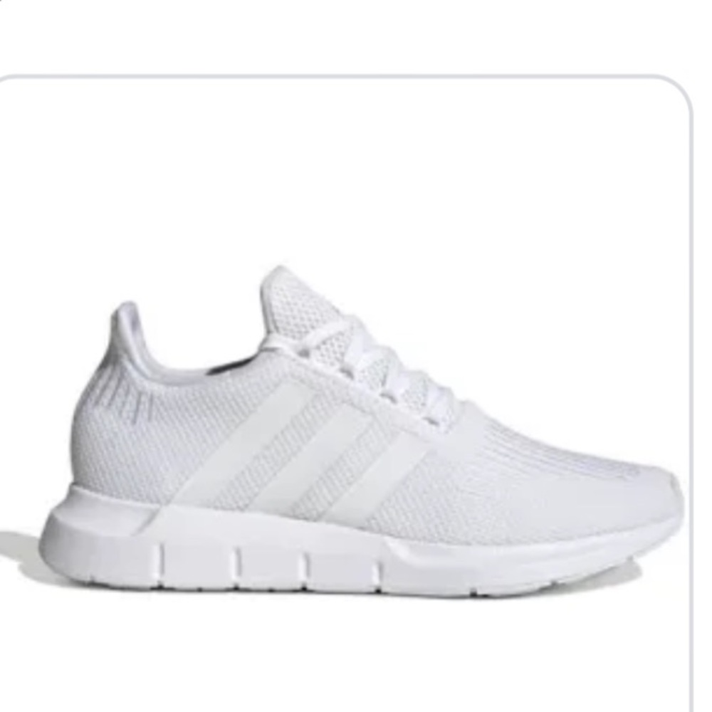 Adidas Swift Run Womens 8 NIB